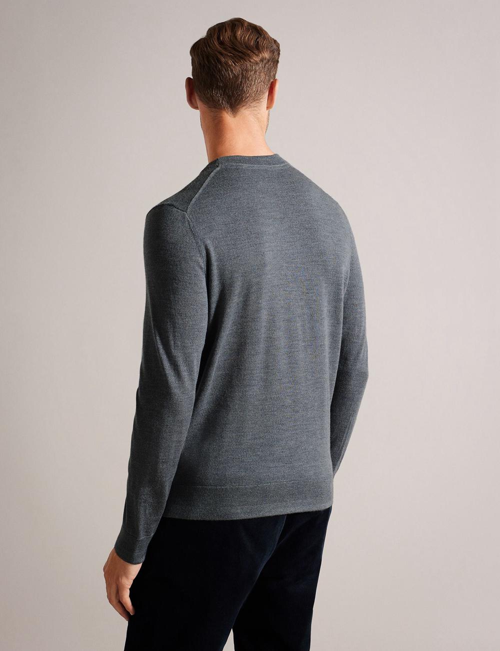 Men Ted Baker CARNBY - Pure Wool Crew Neck Jumpers Charcoal | IGRF73842