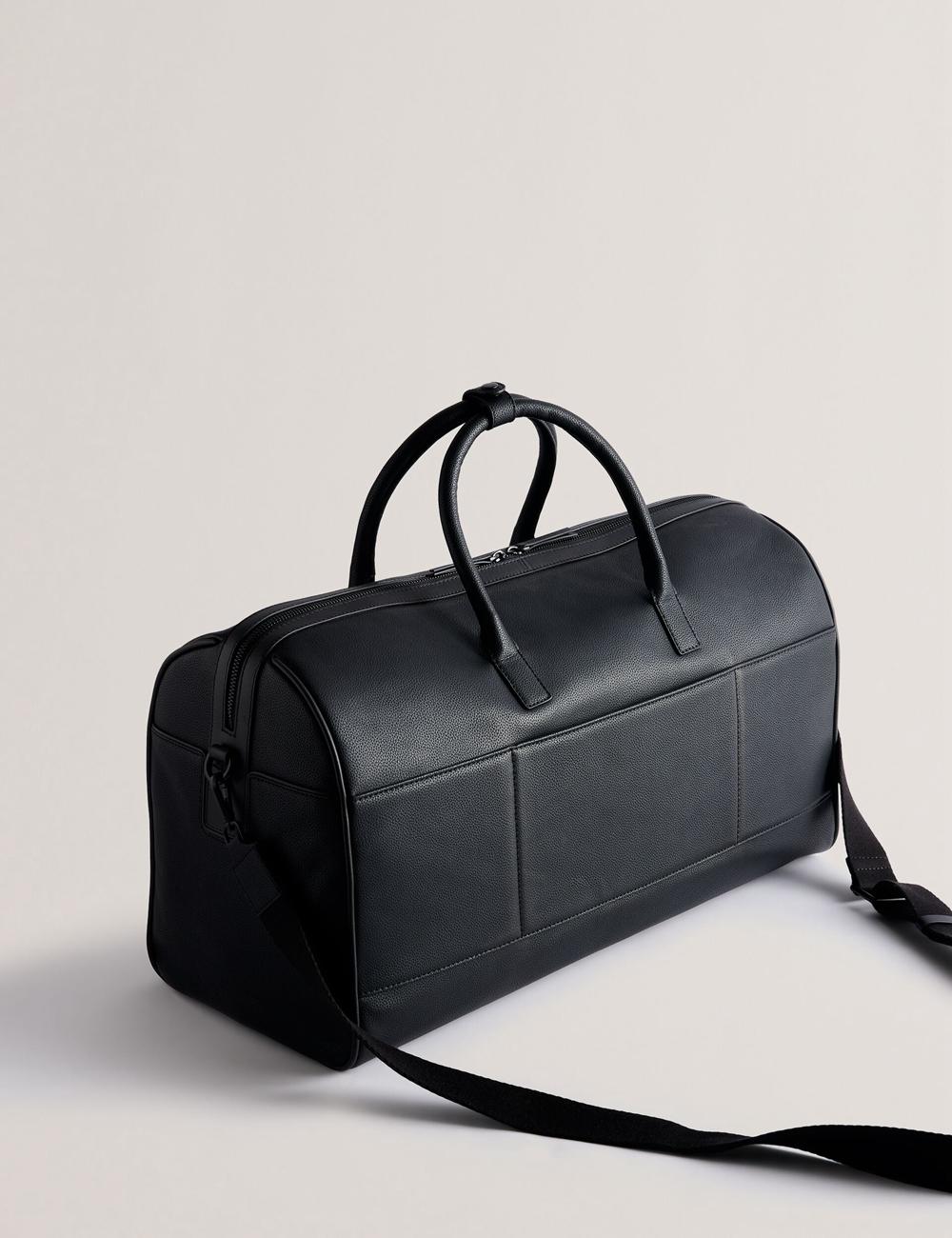 Men Ted Baker LANDERS - Textured Leather Zip Pocket Holdall Bags Black | MAIG82105