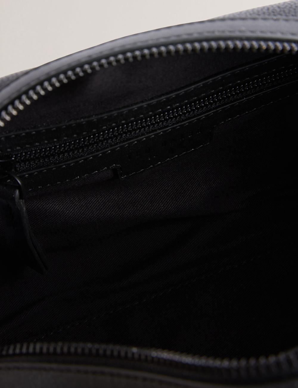 Men Ted Baker LANIIS - Grained Bonded Leather Wash Bags Black | PBSH63548
