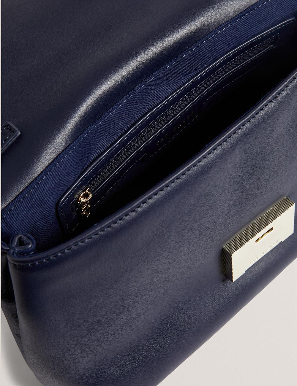 Women Ted Baker DEMAE - Leather Fold Over Chain Shoulder Bags Navy | PSGV15087