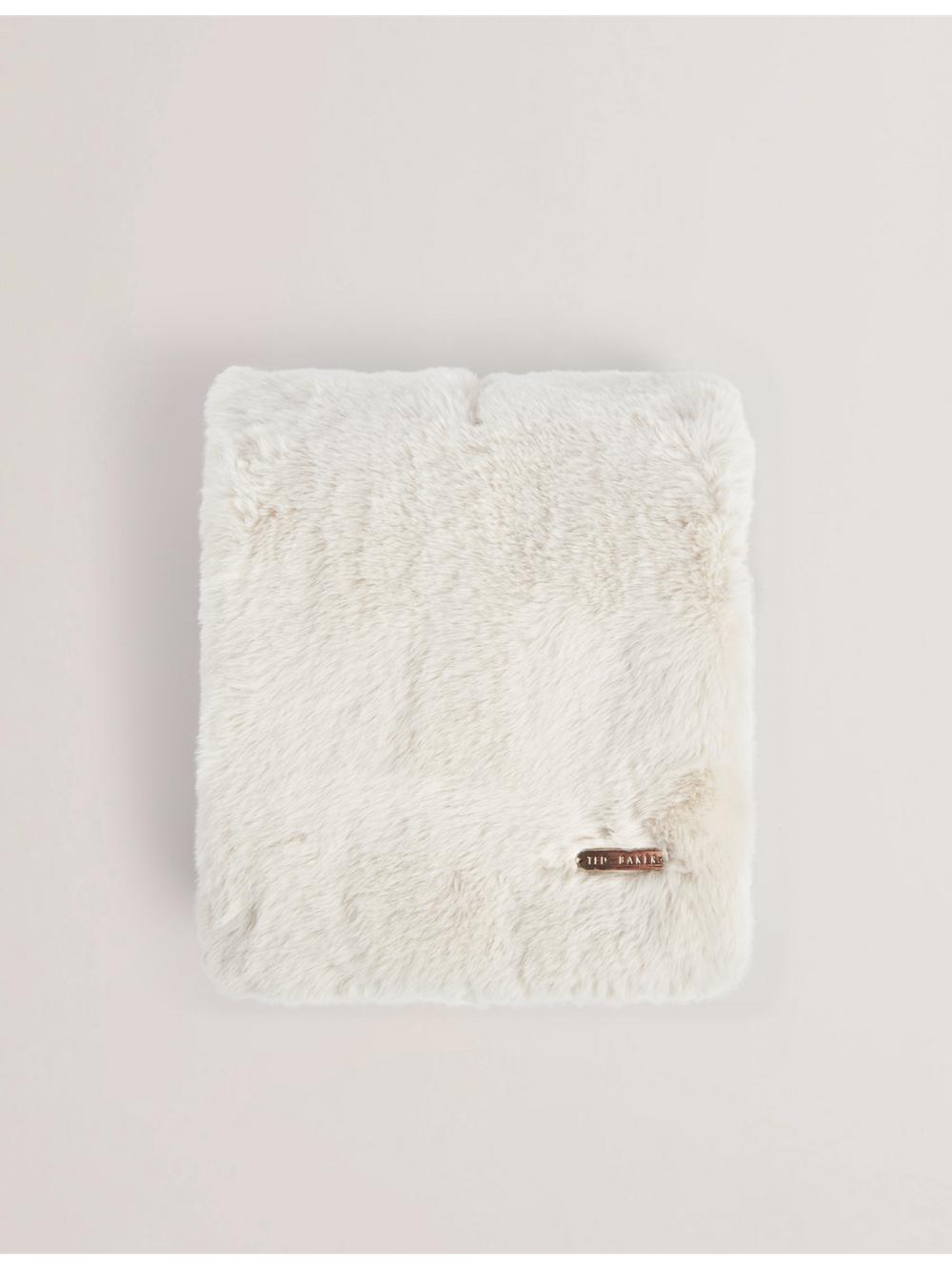 Women Ted Baker EMAAAAS - Faux Fur Loop-Through Stole Scarves White | AJHK85369