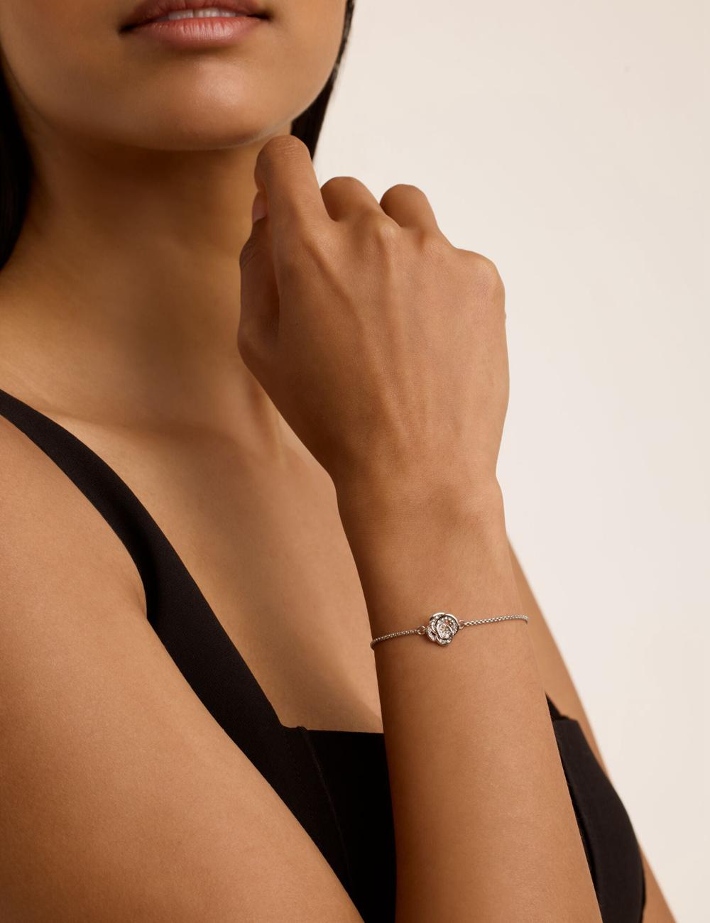 Women Ted Baker FLORINA - Crystal Flower Adjustable Slider Bracelets Silver | DPKB28496