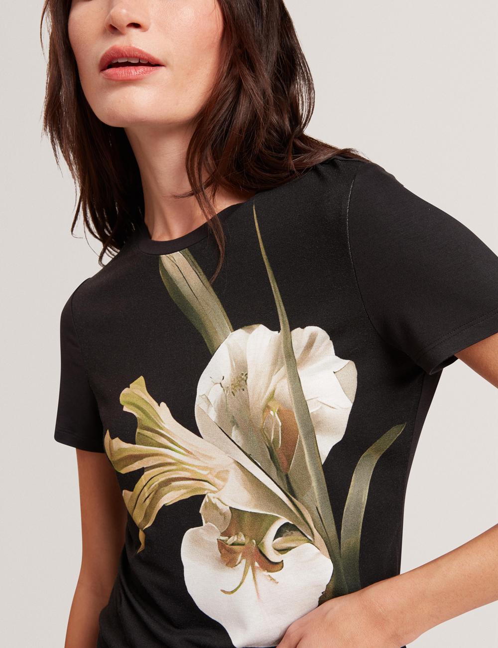 Women Ted Baker GORGAA - Floral Graphic Fitted Short Sleeve T-Shirts Black | HDFK35208