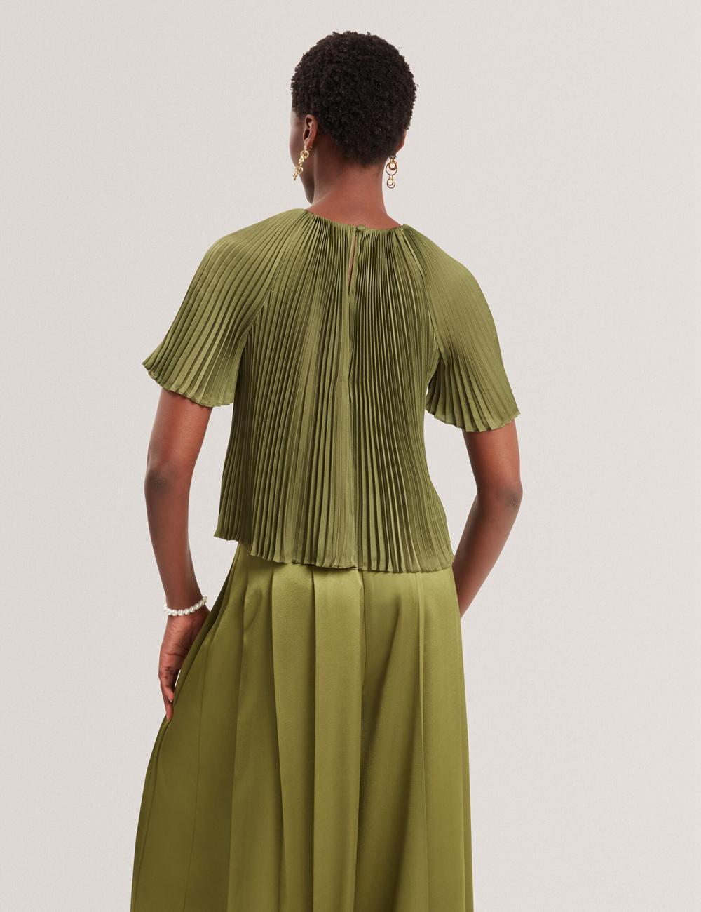 Women Ted Baker LIONAA - Floral Graphic Pleated Satin Short Sleeve Blouses Green | KZHV79816