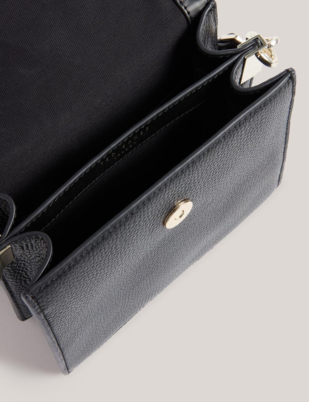 Women Ted Baker ROSELII - Small Top Handle Bar Detail Leather Crossbody Bags Black | WMDY73821