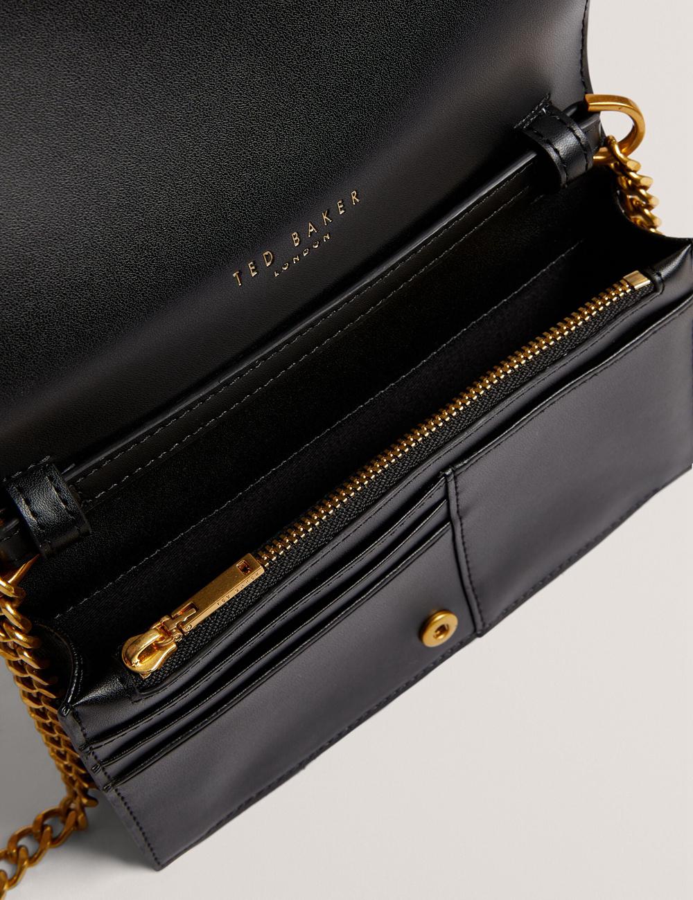 Women Ted Baker TABINA - Leather With Chain Crossbody Strap Purses Black | NWYD31964
